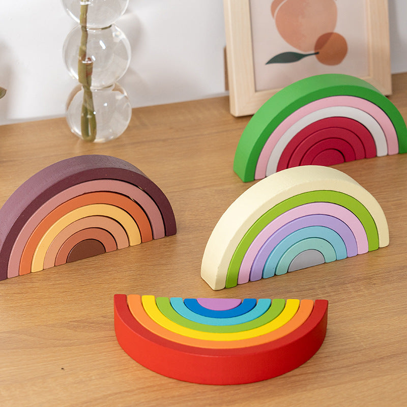 WOODEN RAINBOW STACKING PUZZLE